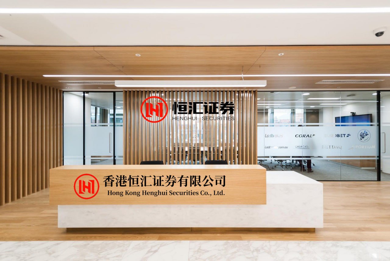 淘股神 机械革命发布耀世15 Pro！领衔AI高静游戏本 重新定义全能游戏体验_散热_玩家_薄约